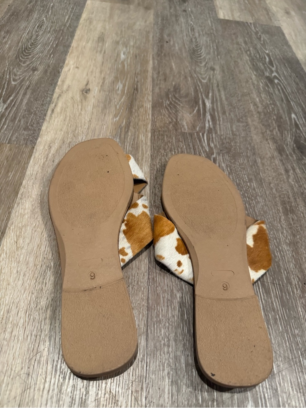 SEYCHELLES Revolve Total Relaxation Sandals Cow Hide Pony Hair Sandals - Picture 5 of 7
